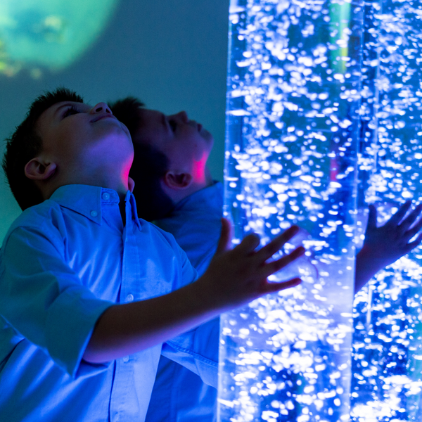 Aidez votre enfant à surmonter les défis sensoriels : un guide pratique
