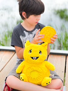 Evy Pop la peluche lourde sensorielle avec Pop it